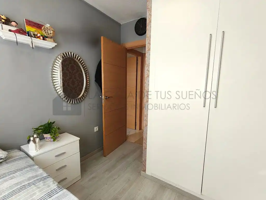 Schlafzimmer von Einfamilien-Reihenhaus zum Verkauf in Petrer