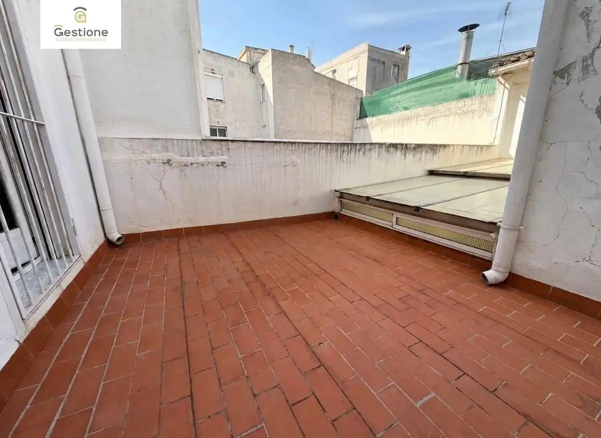 Terrasse von Einfamilien-Reihenhaus zum Verkauf in Burriana / Borriana mit Balkon
