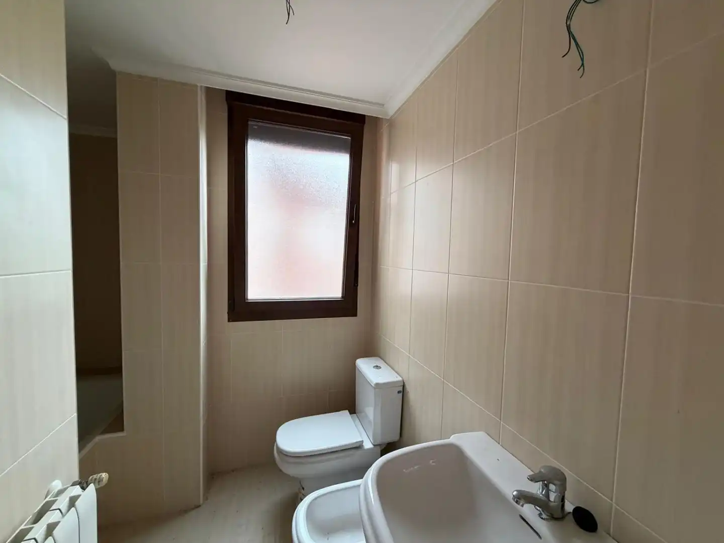 Baño de Piso en venta en Meruelo con Calefacción, Terraza y Piscina comunitaria