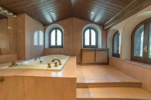 4-bedroom chalet seasonal rent in Escaldes-Engordany · 18 of 21