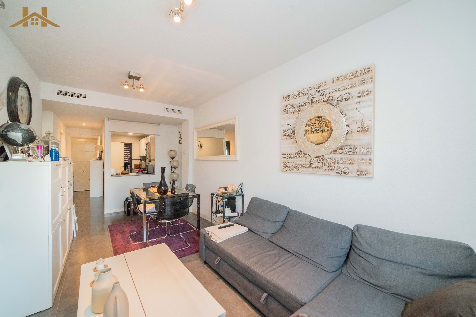 Living room of Flat for sale in Alcobendas  with Air Conditioner, Heating and Storage room