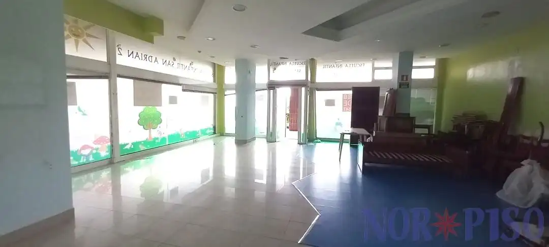 Local comercial en venda a Ibaiondo, imagen 4