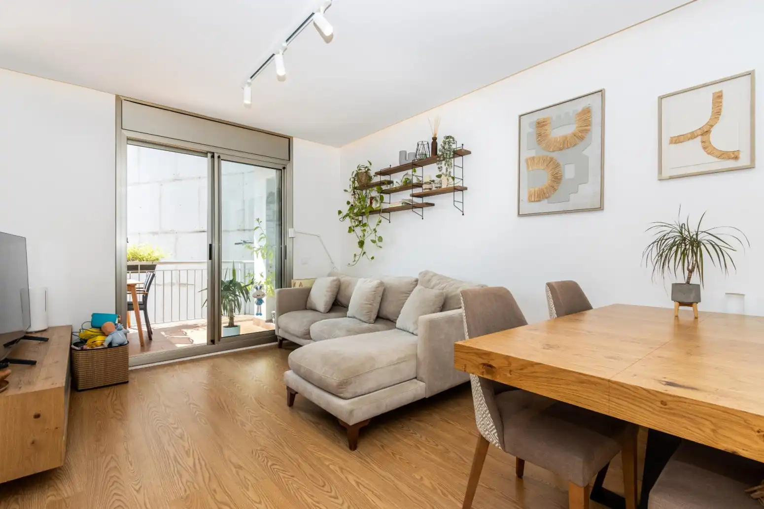 Sala de estar de Piso en venta en Terrassa con Calefacción, Parquet y Terraza