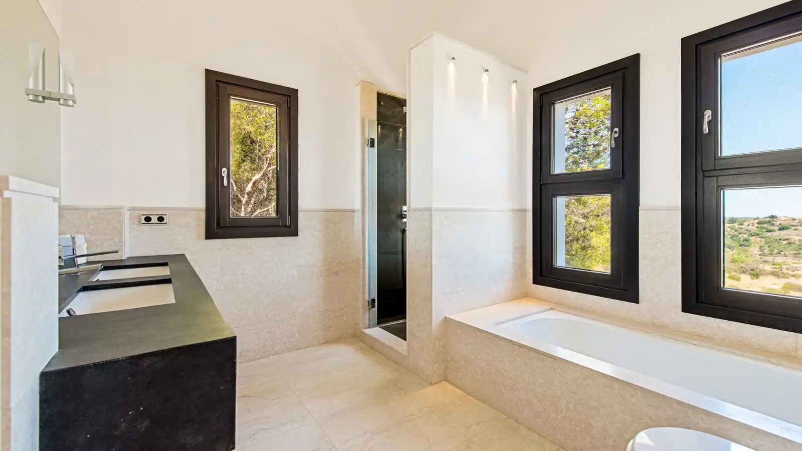 Chalet con piscina en venta en Urbanizacion los Altos de los Monteros, imagen 15