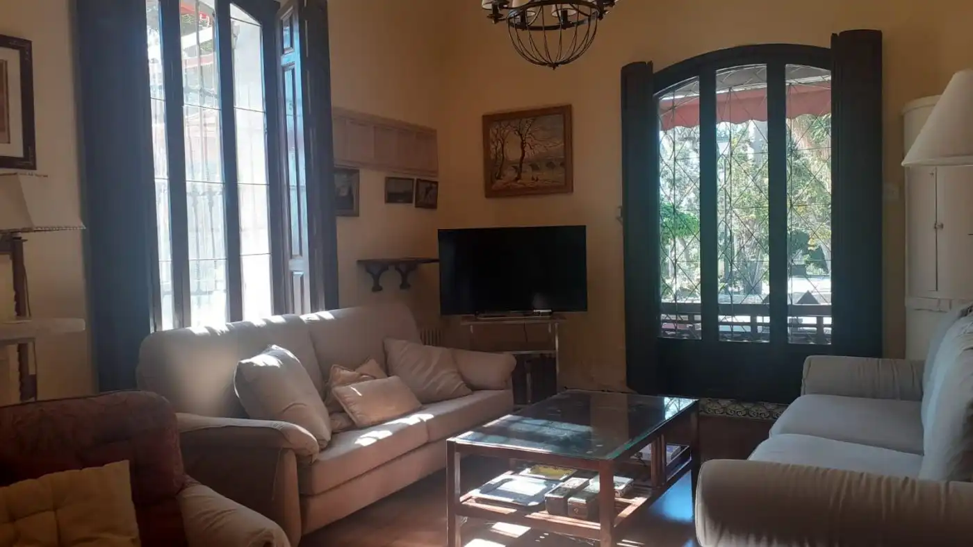 Sala d'estar de Casa o xalet en venda en Elche / Elx amb Aire condicionat, Jardí privat i Terrassa
