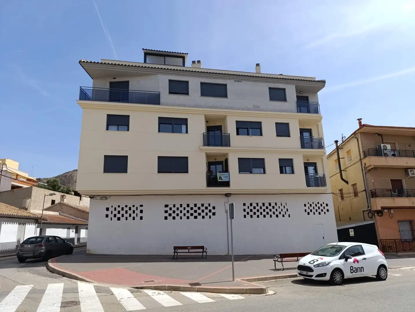 Local comercial en venta en Calle Rocío 2
