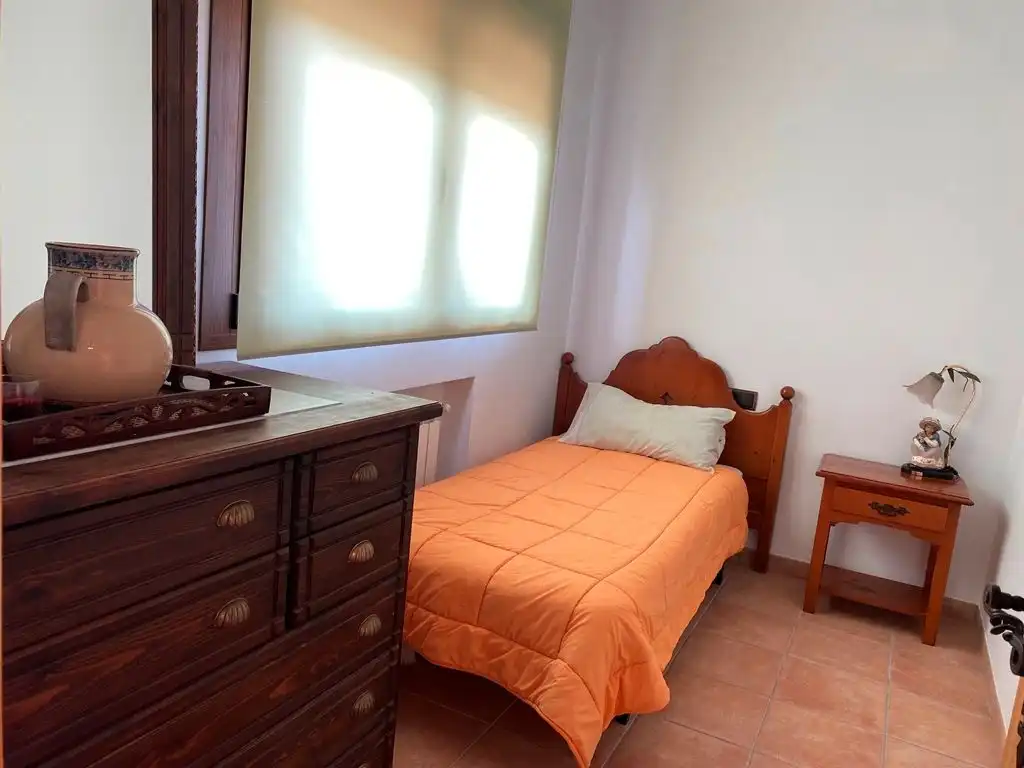 Dormitori de Casa o xalet en venda en Valjunquera amb Aire condicionat, Jardí privat i Terrassa