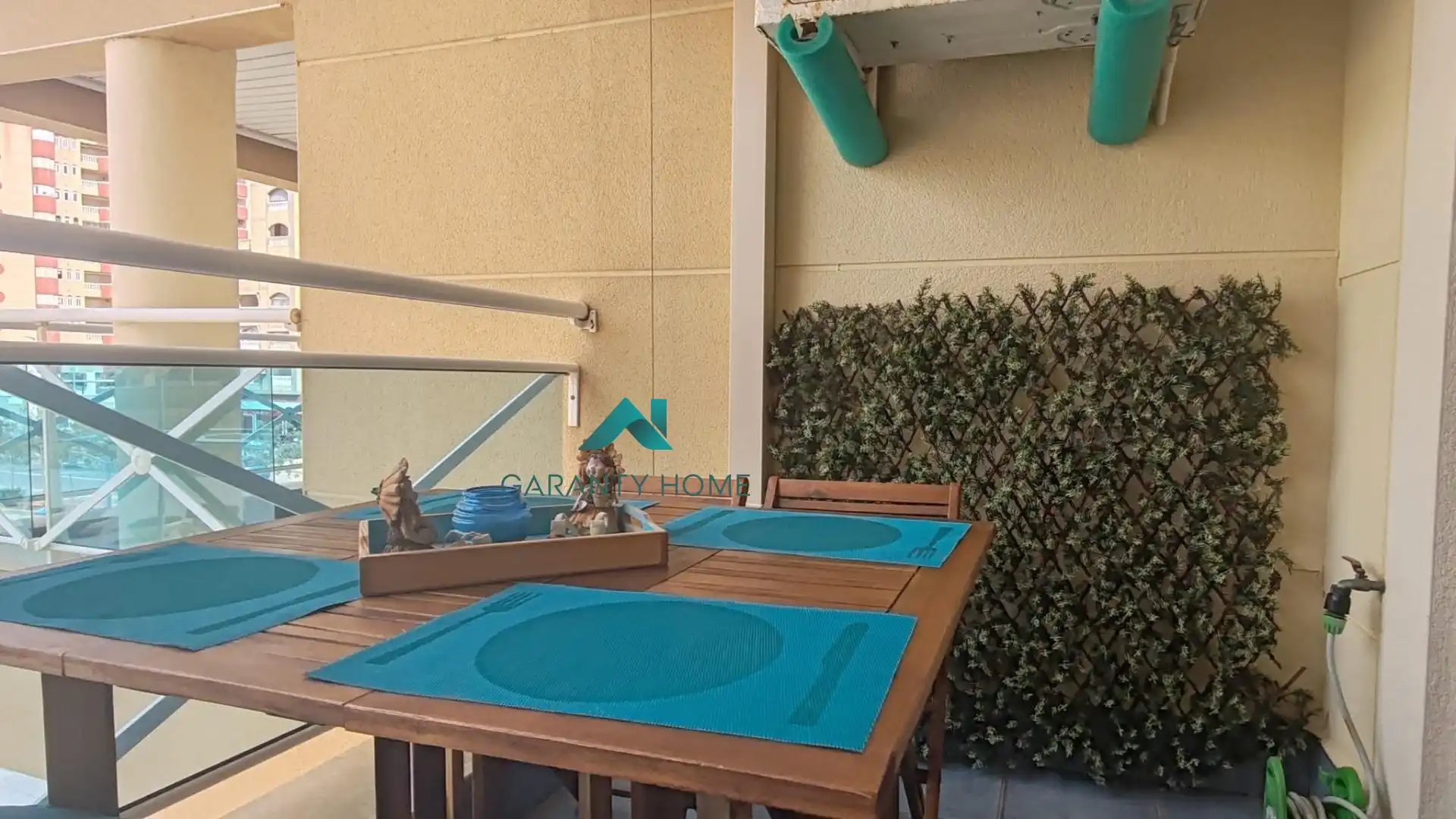 Terraza de Apartamento en venta en La Manga del Mar Menor con Aire acondicionado, Jardín privado y Terraza