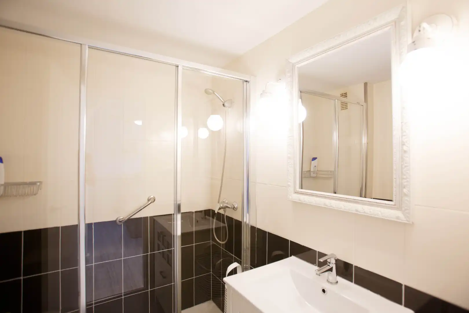 Bathroom of Apartments for sale in Peñíscola / Peníscola  with Terrace, Swimming Pool and Furnished