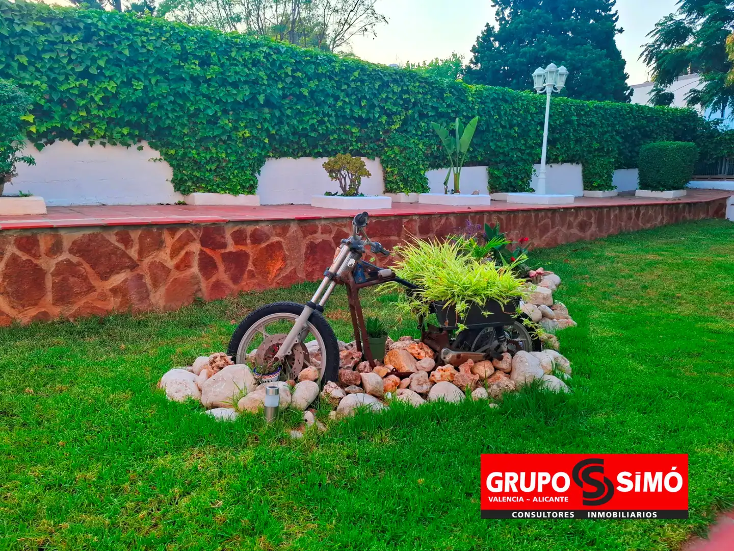 Jardí de Casa o xalet en venda en Picassent amb Aire condicionat, Jardí privat i Terrassa