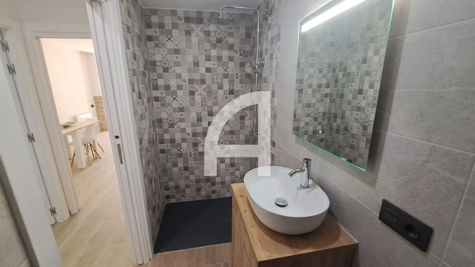 Baño de Piso en venta en Terrassa con Calefacción y Terraza