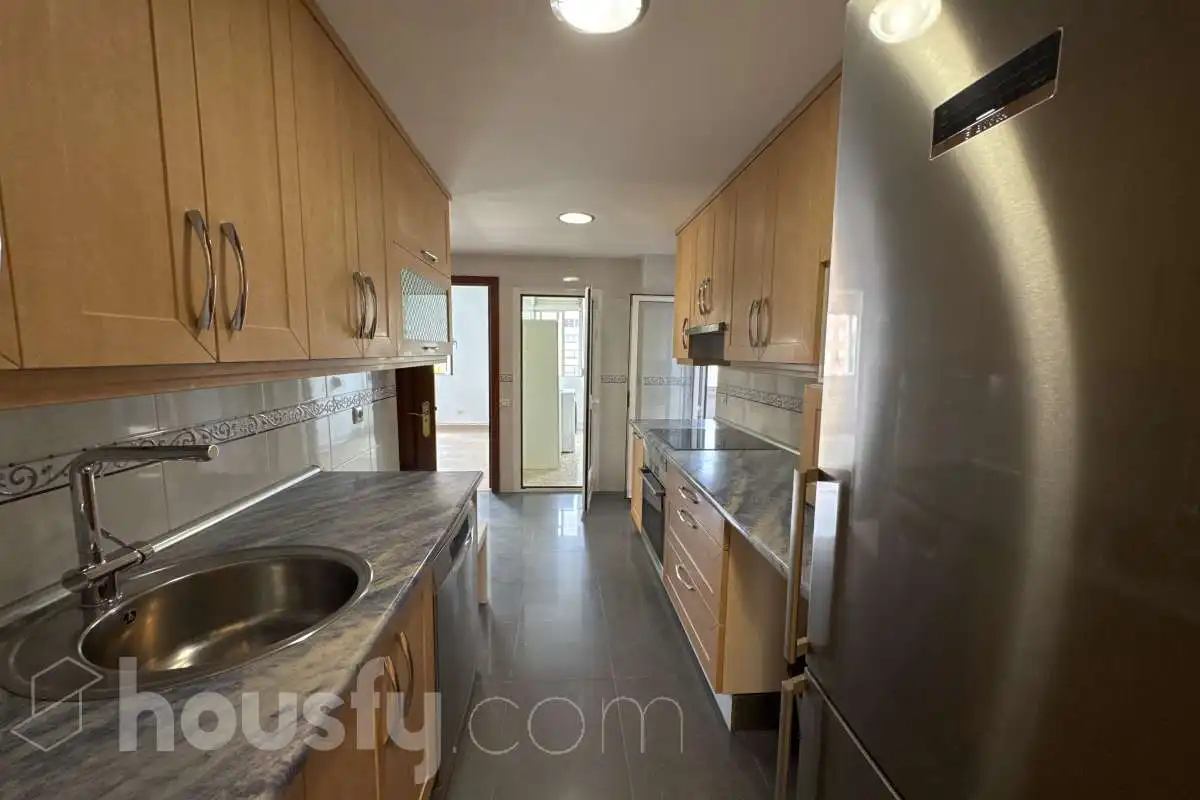 Flat for rent in Calle de Perú, Valleaguado - La Cañada