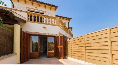 Una joya inmobiliaria de estilo mediterráneo con un gran potencial de uso, situada cerca del mar. Ref. 10075