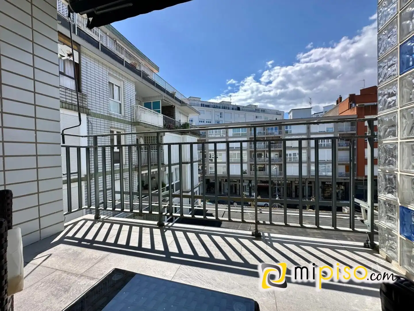 Außenansicht von Wohnung zur Miete in Laredo mit Terrasse und Möbliert