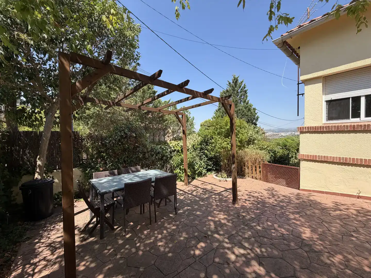 Terrassa de Apartament de lloguer en Sant Cugat del Vallès amb Aire condicionat, Jardí privat i Traster