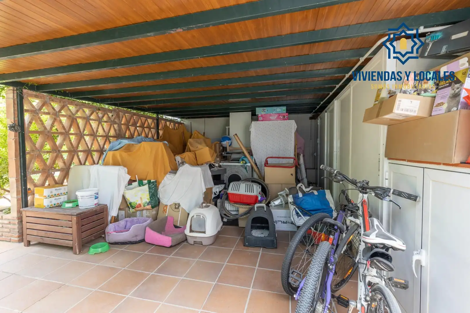 Parking de Casa o chalet en venta en La Zubia con Aire acondicionado, Calefacción y Jardín privado
