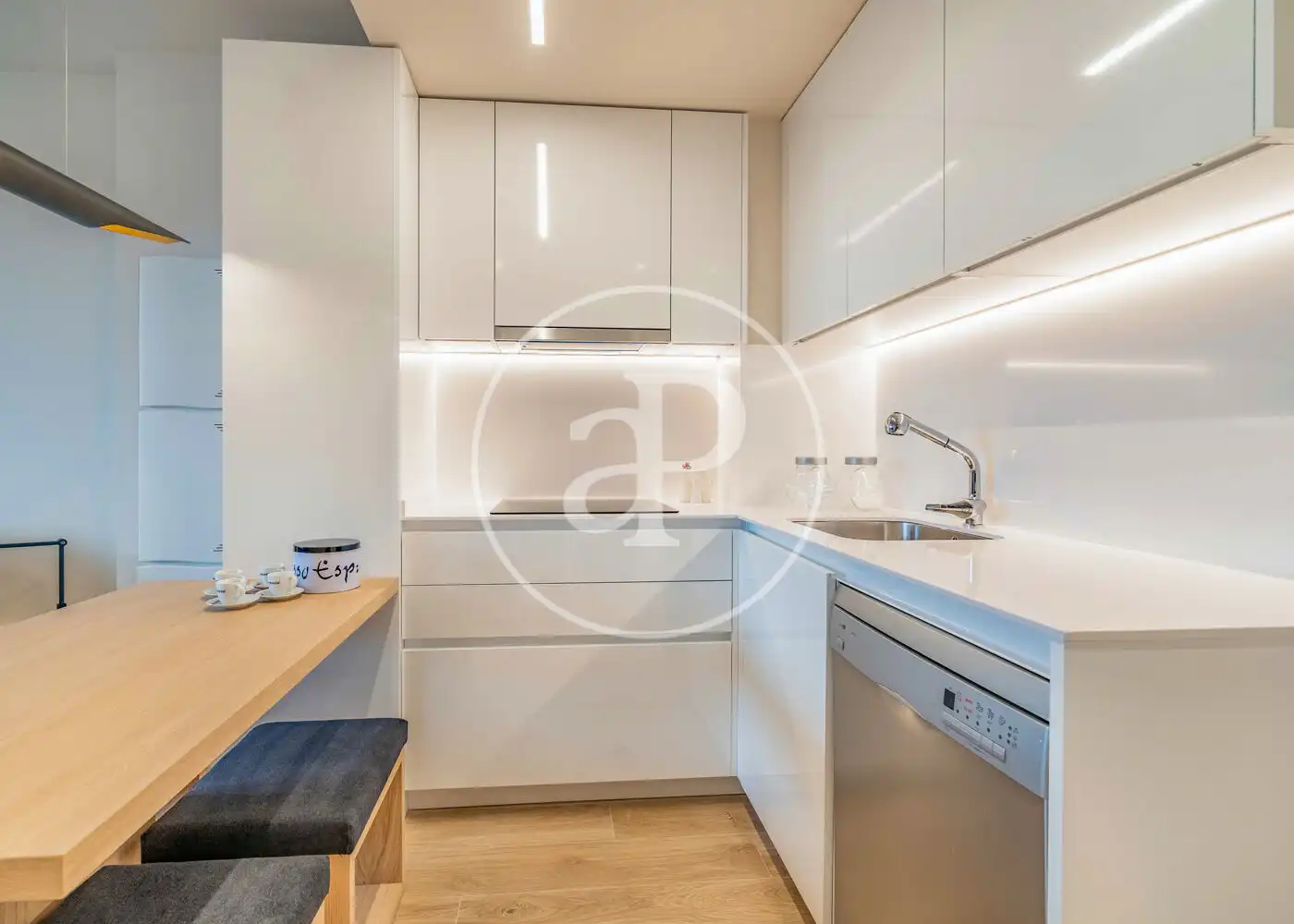 Kitchen of Flat for rent in Madrid  with Air Conditioner, Heating and Furnished