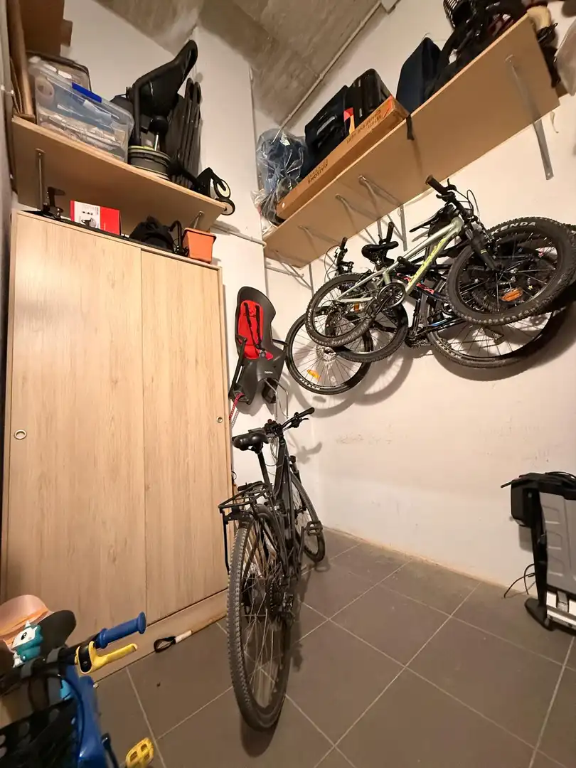 Parking de Piso en venta en Sant Just Desvern con Terraza, Trastero y Piscina