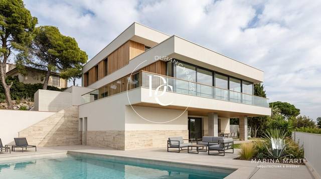Casa-chalet en Venta en Plaça Torremoruna en Bellamar