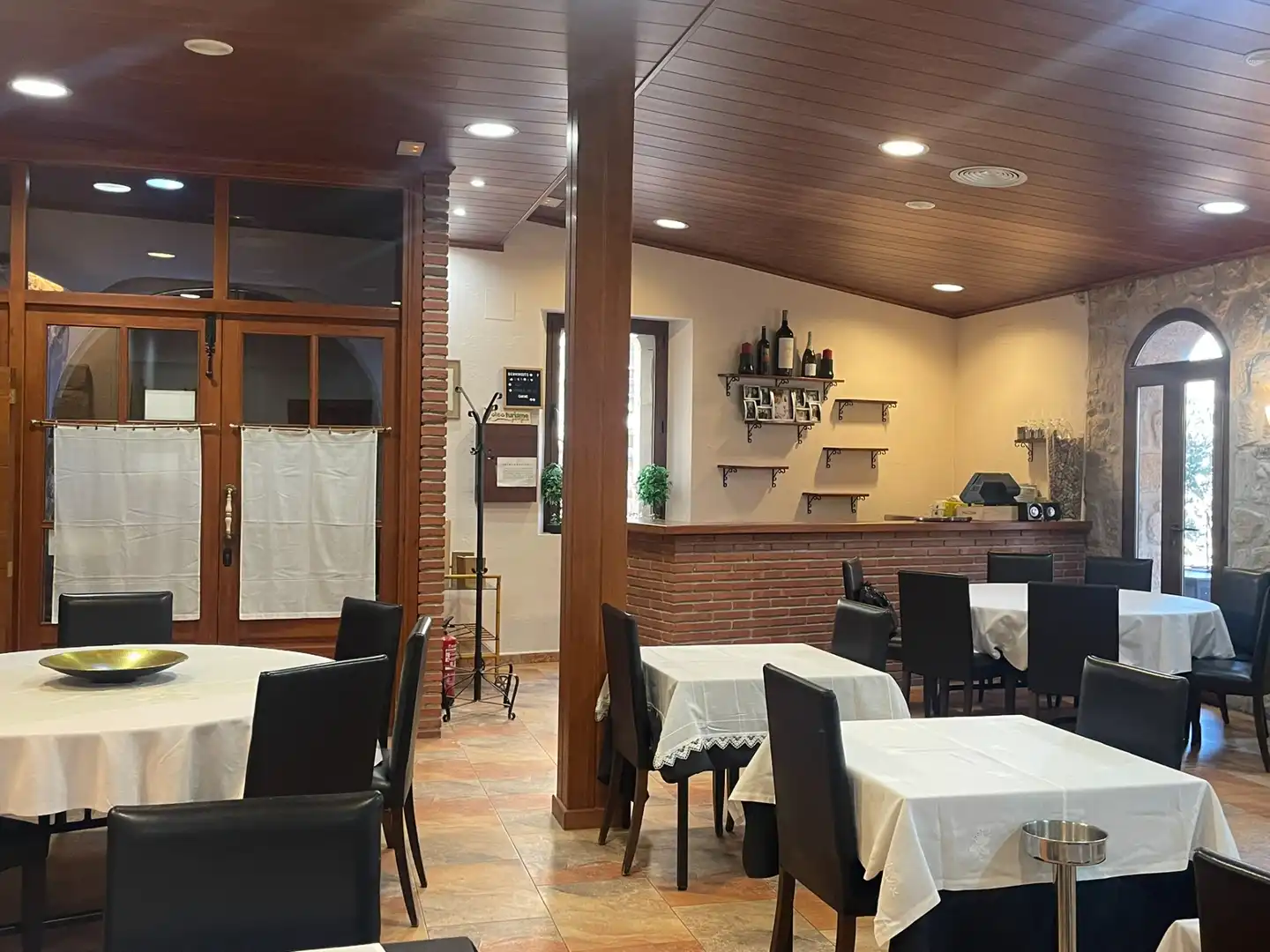 Local de lloguer en Cervià de Les Garrigues amb Aire condicionat, Moblat i Internet
