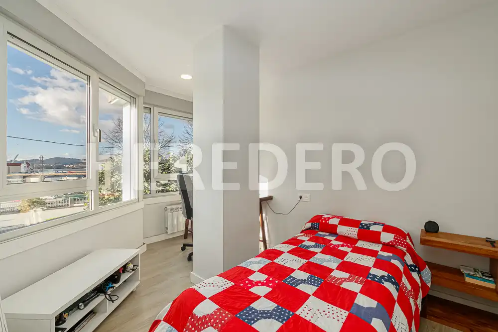 Schlafzimmer von Wohnung zum Verkauf in Vigo  mit Heizung und Parkett