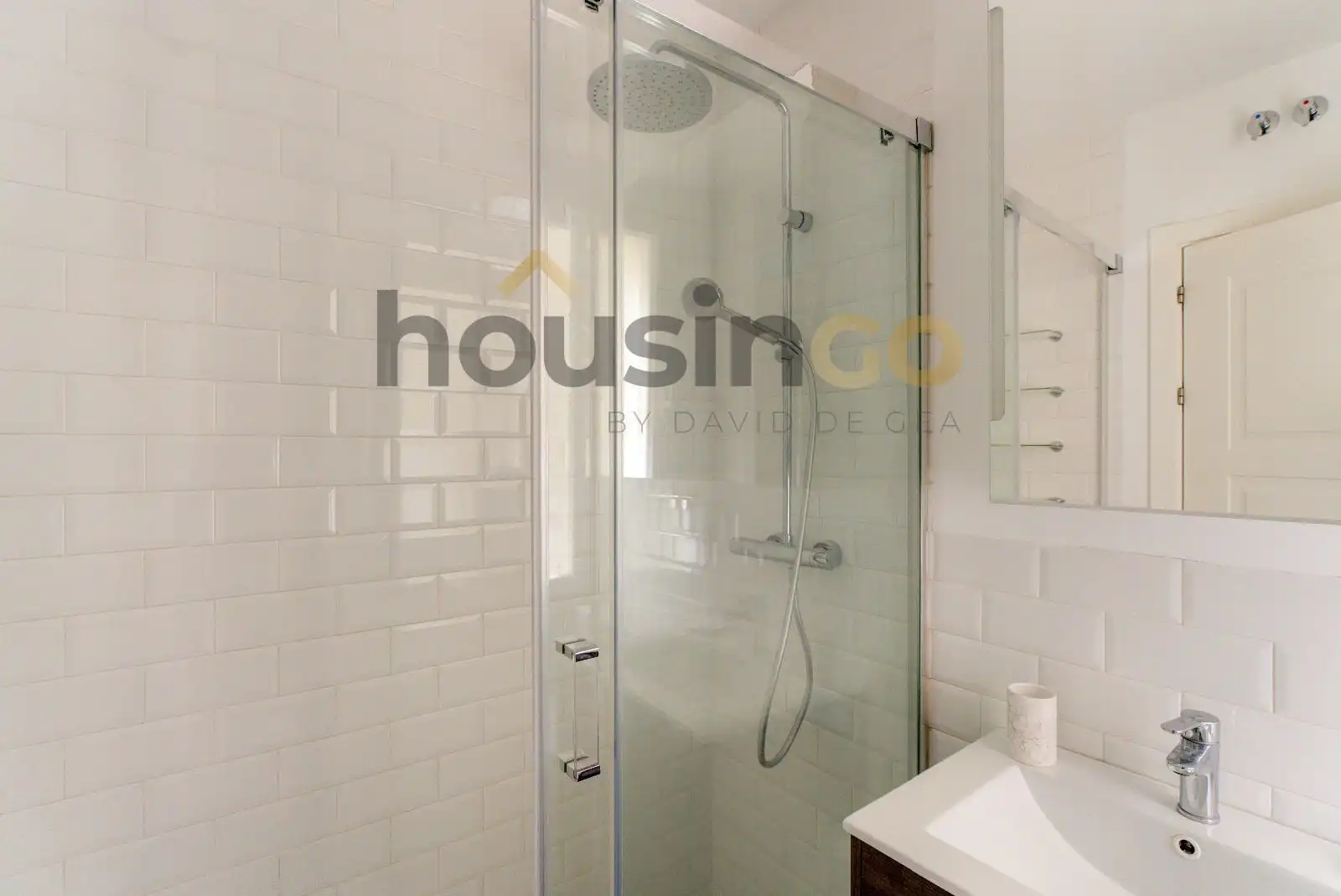 Badezimmer von Wohnung zur Miete in Madrid mit Klimaanlage, Heizung und Parkett