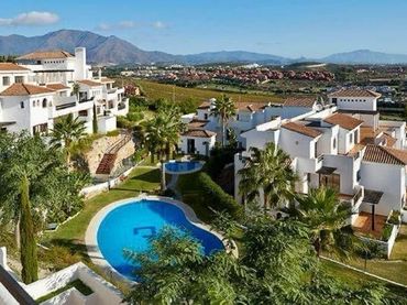 Apartament amb piscina en venda a Doña Julia Golf