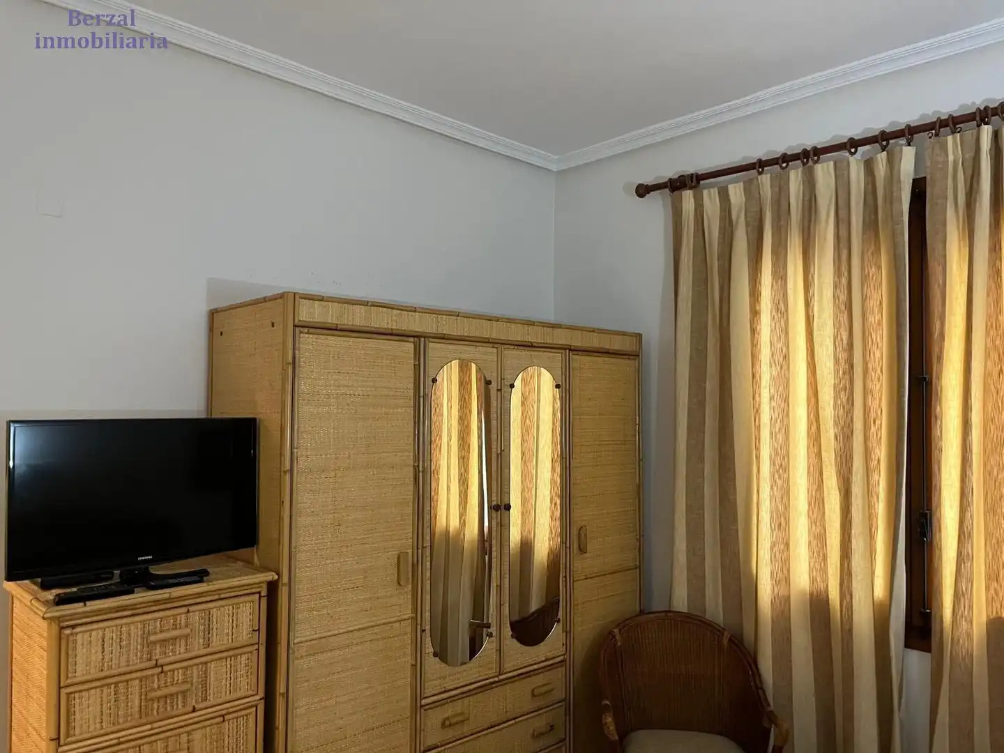 Dormitori de Casa o xalet en venda en Sorzano amb Jardí privat, Terrassa i Traster