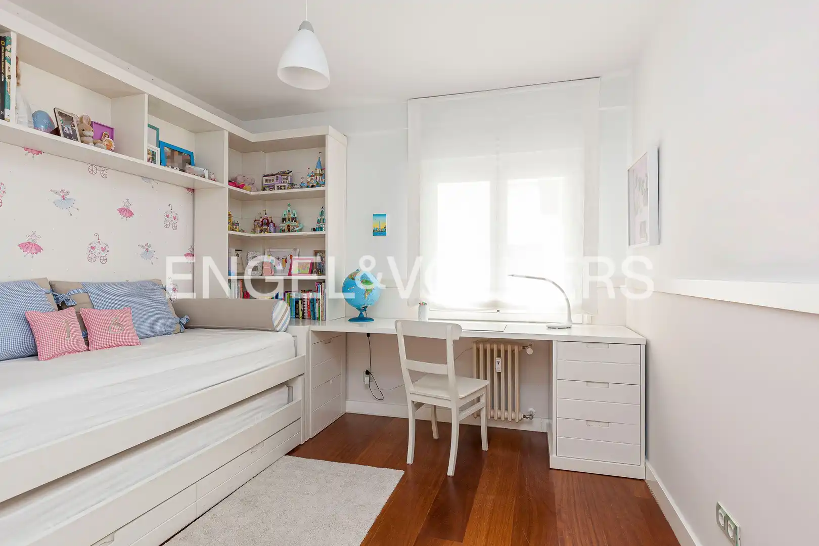 Bedroom of Flat for rent in Barrio de Salamanca