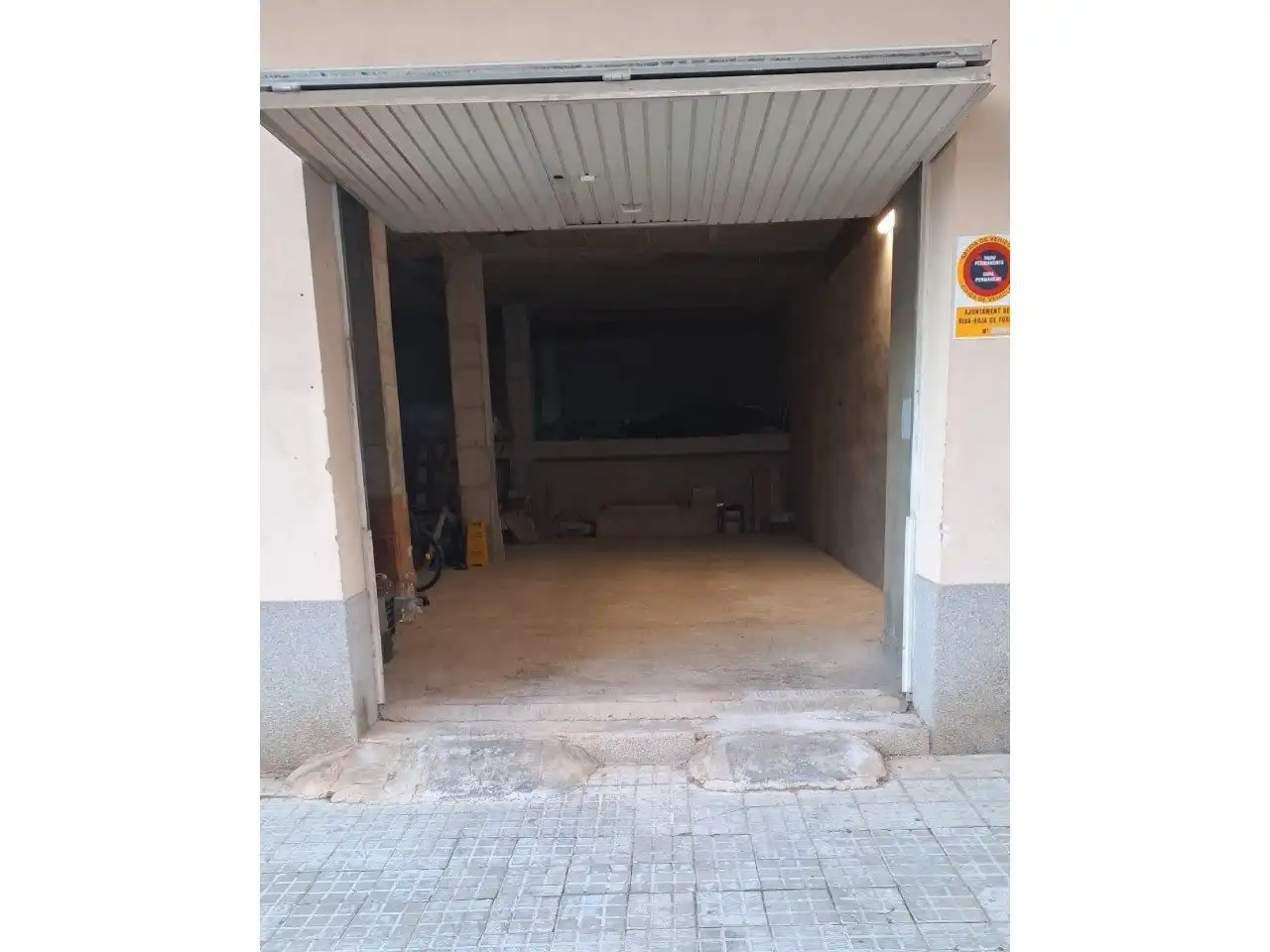 Aparcament de Local en venda en Riba-roja de Túria