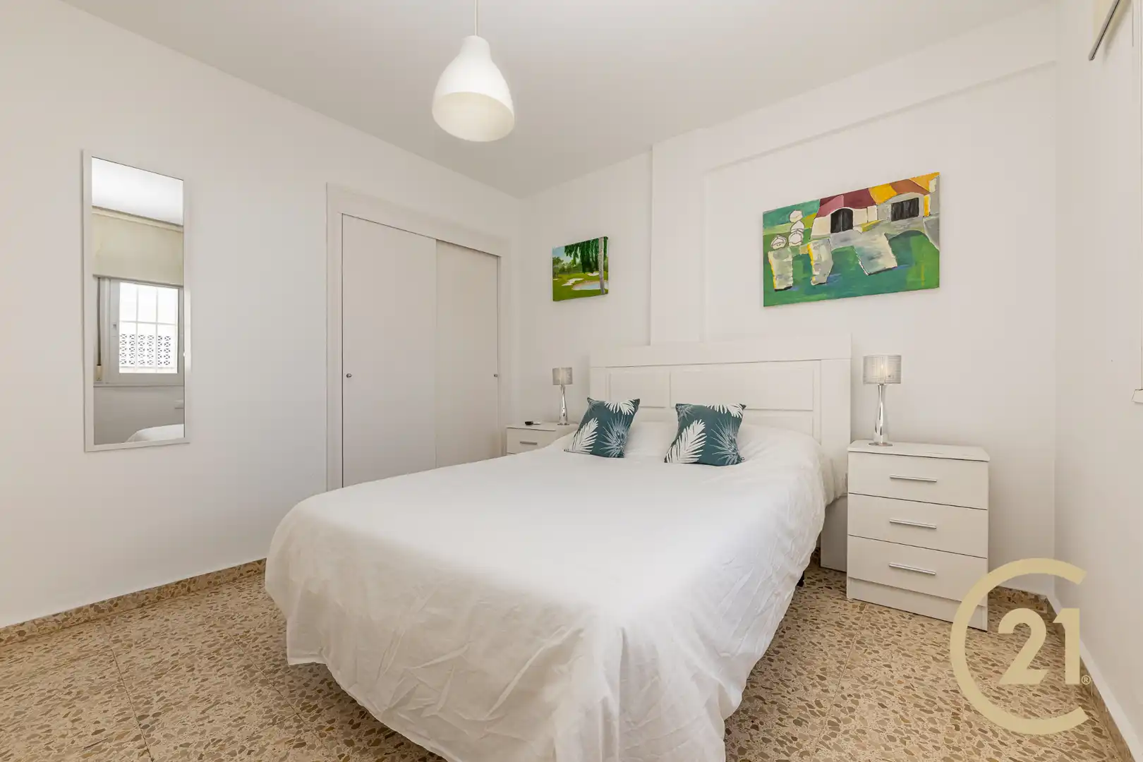 Habitación de Ático en venta en Marbella con Aire acondicionado, Terraza y Internet