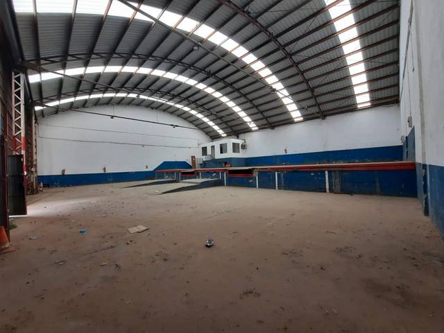 Nave industrial en Alquiler en Avenida Enrique Gimeno en Ciutat del Transport - La Salera