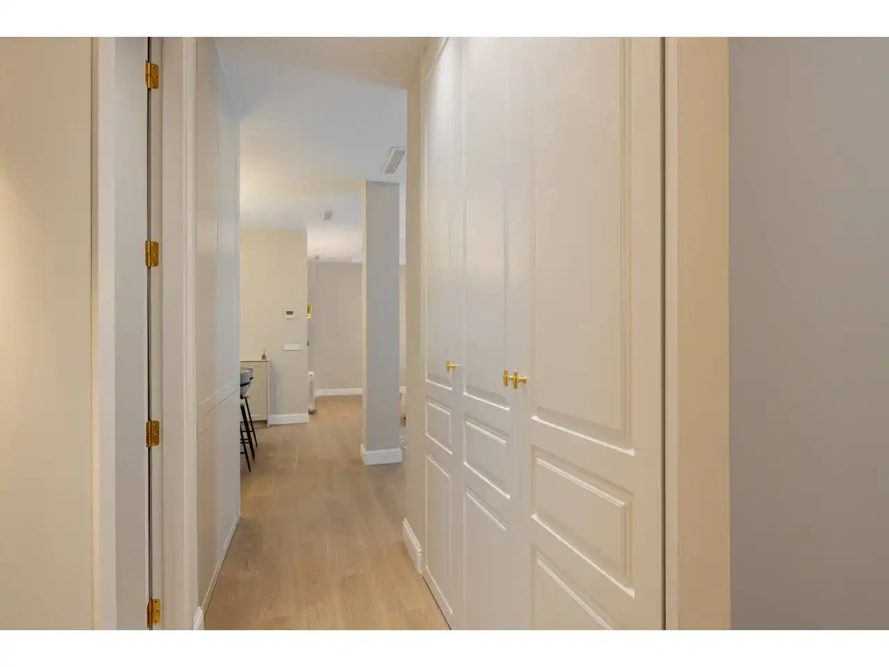 Flat for sale in Valencia  with Air Conditioner, Heating and Parquet flooring