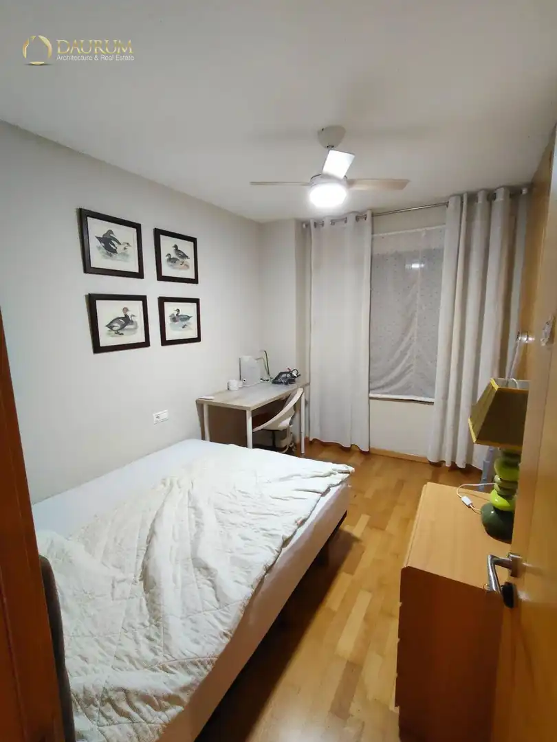 Habitación de Piso en venta en Paterna con Aire acondicionado, Terraza y Piscina