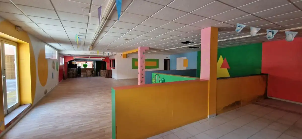 Business premises for sale in Carrer de la Lluna, imagen 4