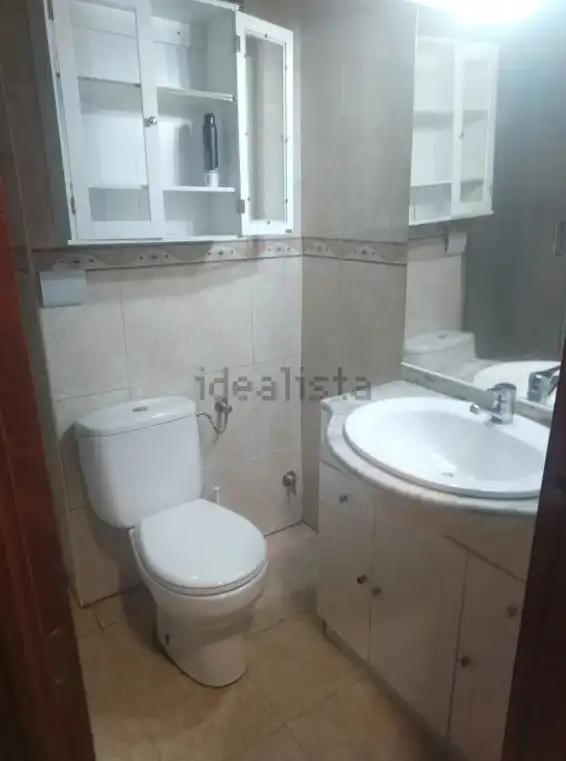 Baño de Piso en venta en Valencia con Aire acondicionado, Amueblado y Balcón