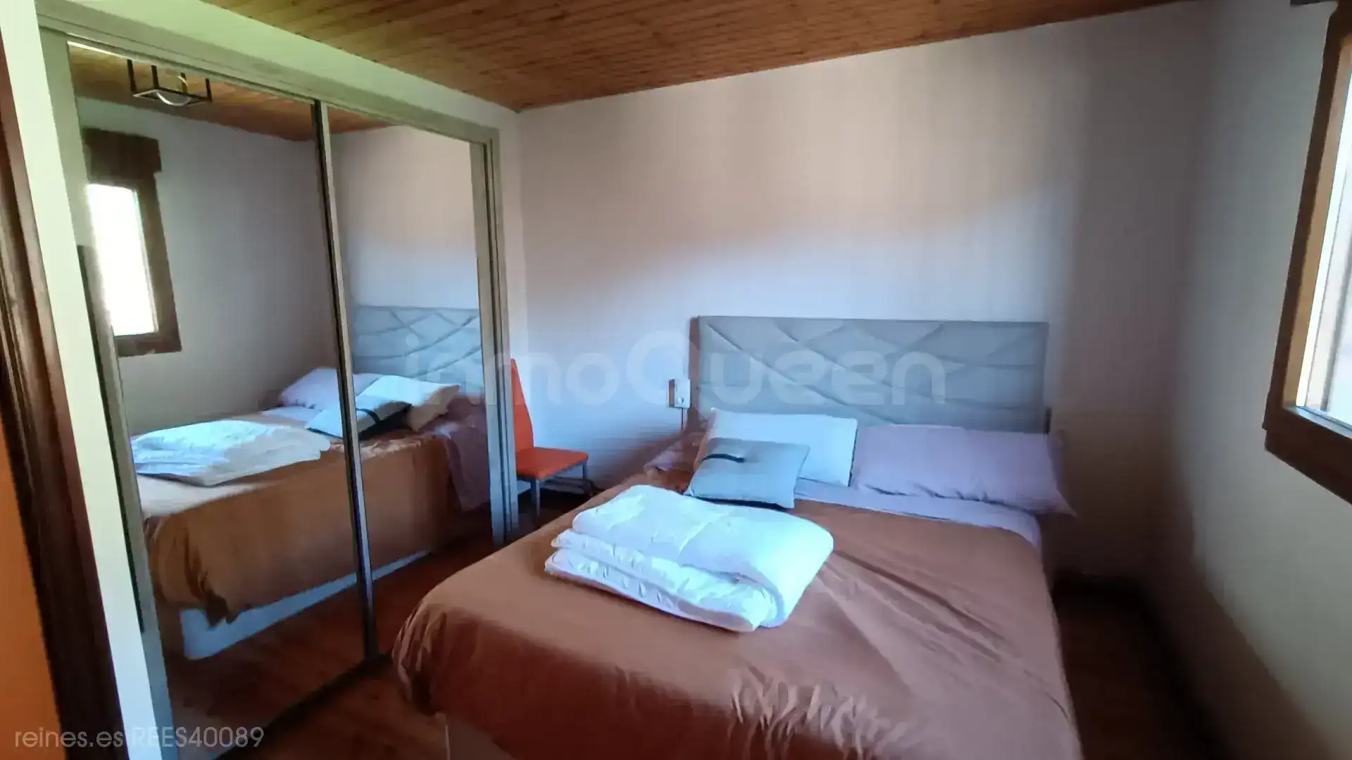 Bedroom of Houses for sale in Peñarrubia  with Heating, Private garden and Furnished