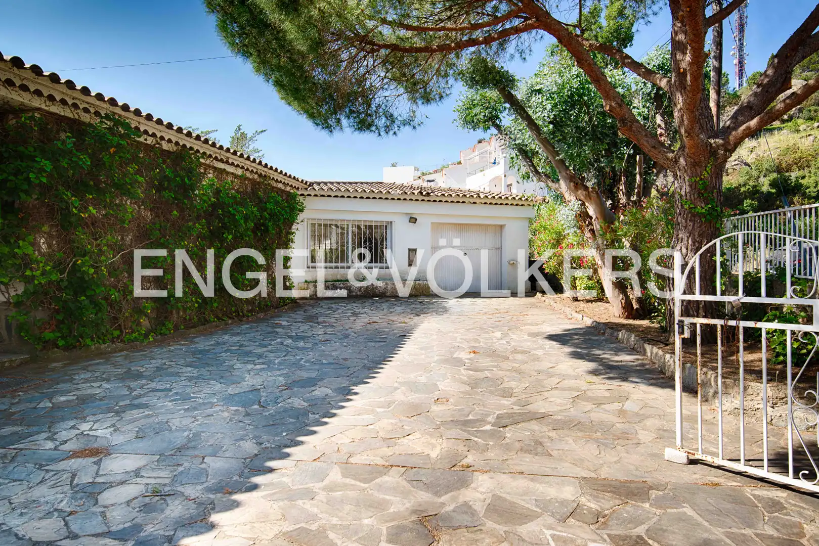 Detached house with pool for sale in Carrer de la Pujada del Puig Rom, imagen 44