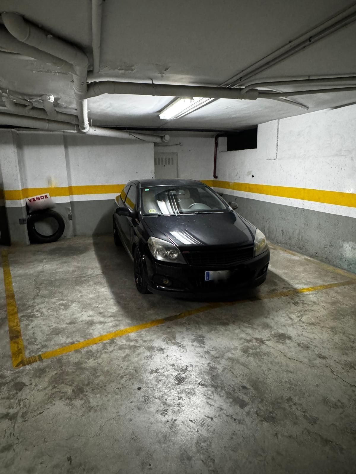 Parking of Garage to rent in Oliva