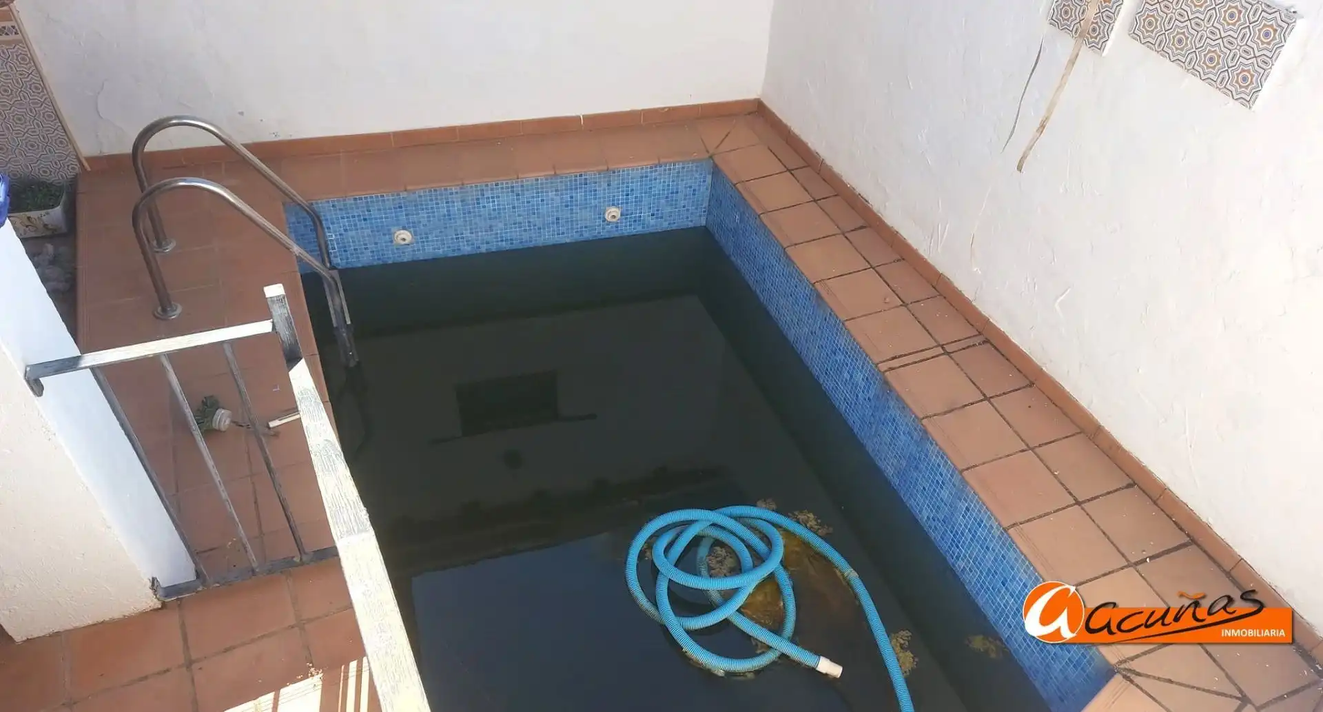 Piscina de Casa adosada en venda en Villanueva de Algaidas amb Terrassa i Piscina