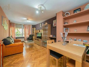 Flat with lift for sale in Paseo Rías Bajas