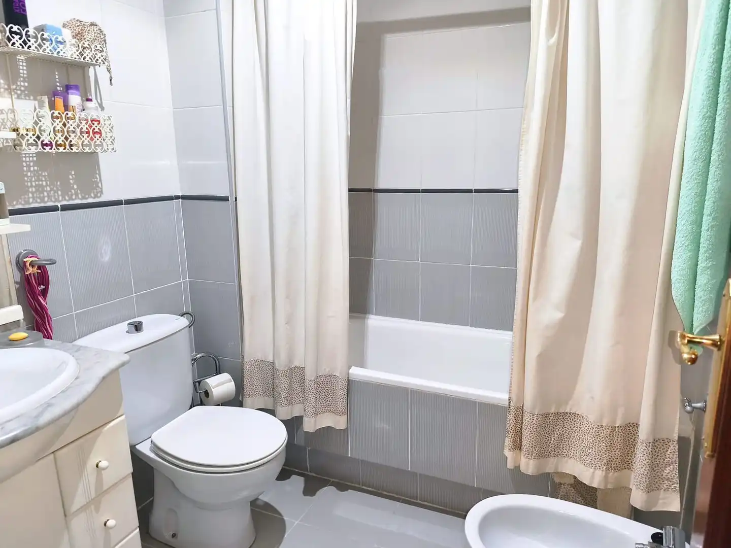 Baño de Apartamento en venta en Ciudad Real con Balcón