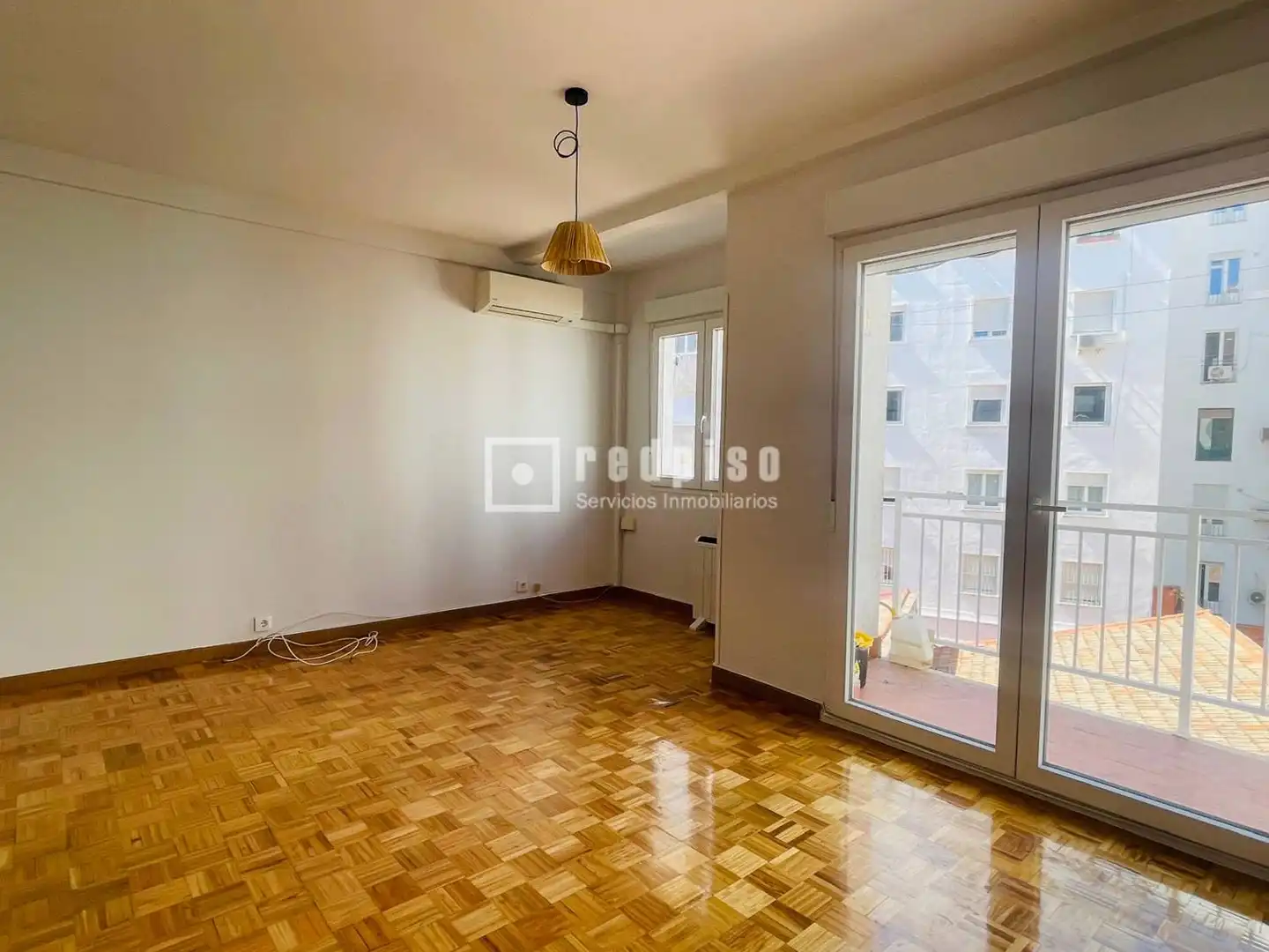 Habitación de Piso de alquiler en Madrid con Calefacción y Terraza