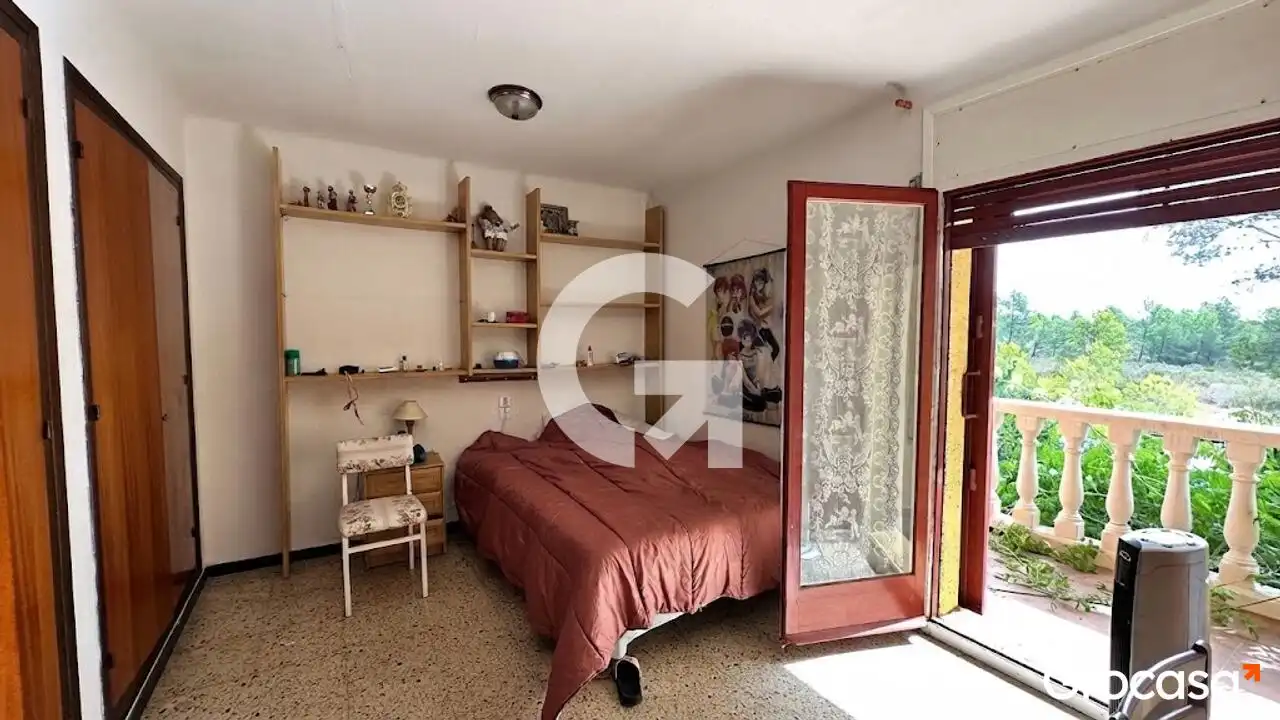 Dormitori de Finca rústica en venda en L'Ametlla de Mar  amb Calefacció, Jardí privat i Terrassa