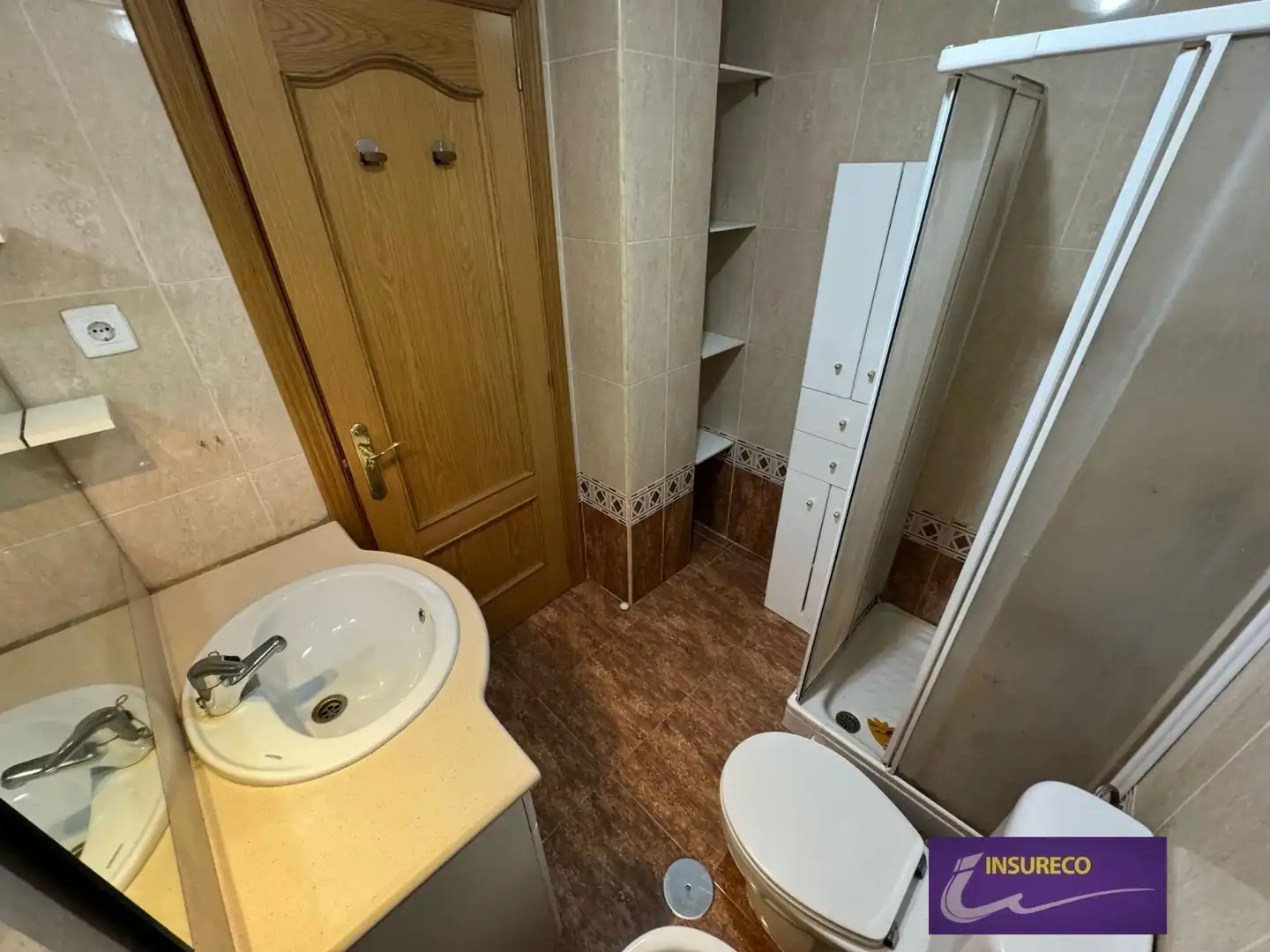 Baño de Dúplex en venta en León Capital  con Calefacción, Terraza y Trastero
