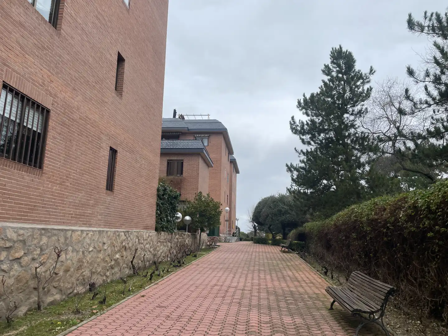 Vista exterior de Ático en venta en Pozuelo de Alarcón con Aire acondicionado, Calefacción y Jardín privado