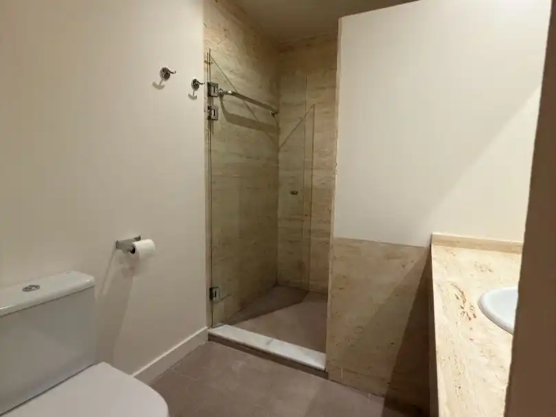 Badezimmer von Wohnung zur Miete in Moncloa - Aravaca