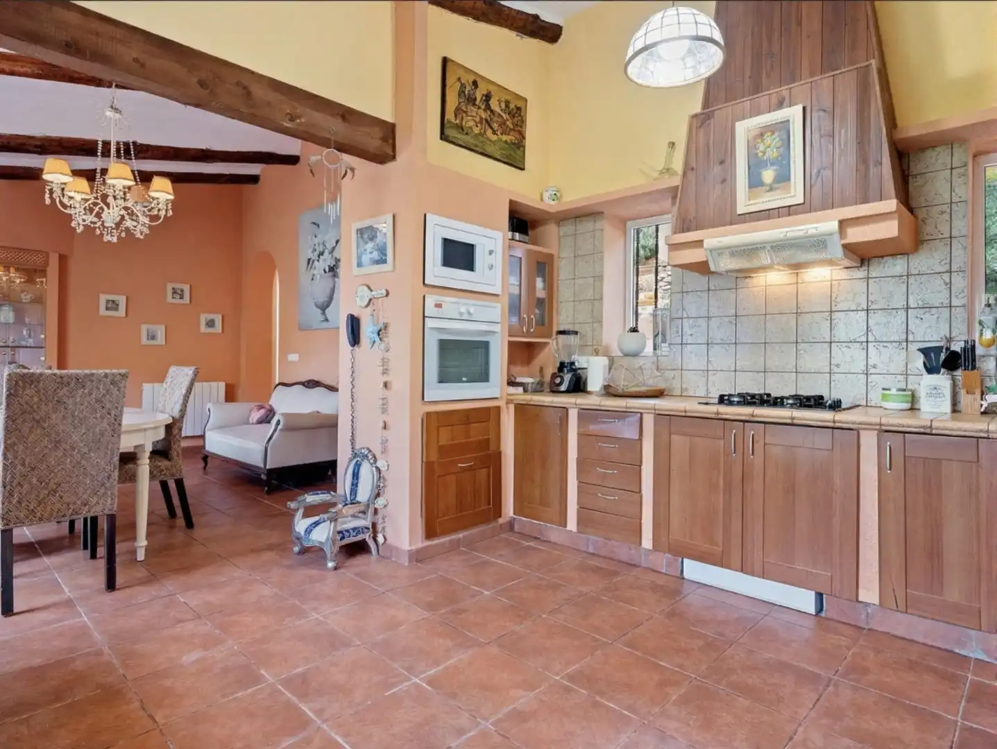 Cocina de Casa o chalet en venta en Roda de Berà con Aire acondicionado, Calefacción y Jardín privado