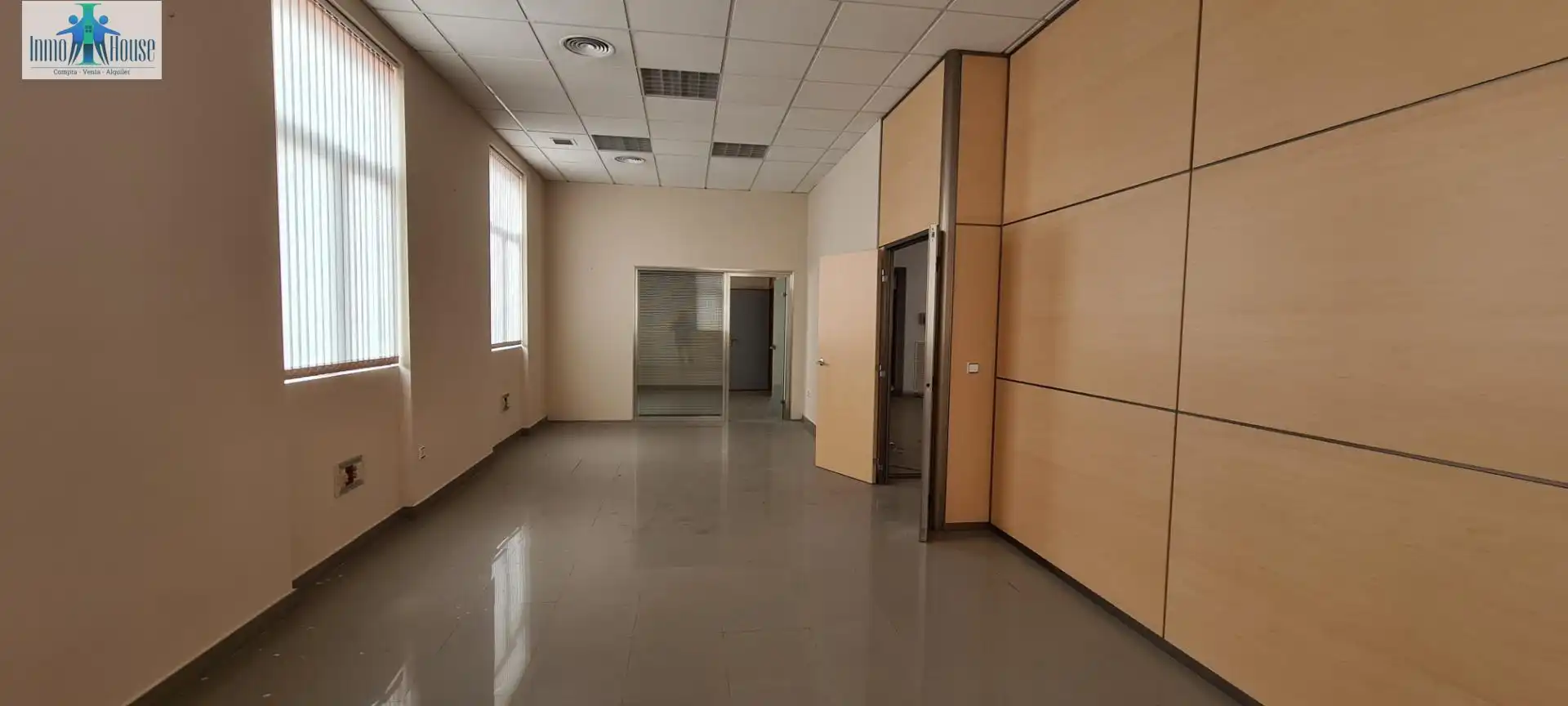 Gebäude zur Miete in Albacete