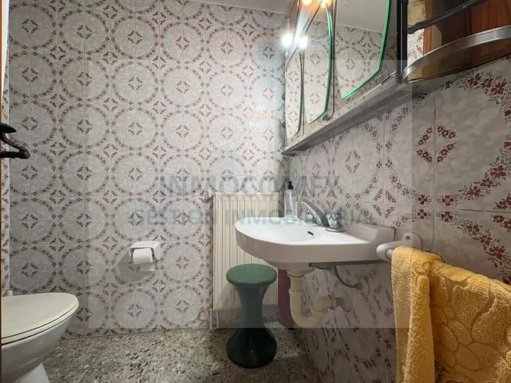 Piso con ascensor en venta en La Bisbal d'Empordà, imagen 7